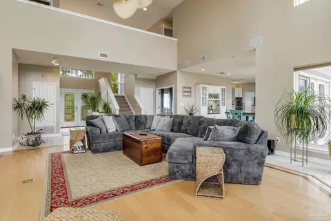 Living - 4540 Bayside Dr, Milton, FL 32583 photo 3 of 4