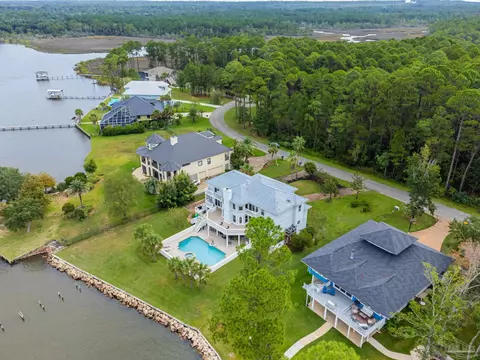 View/Area - 4540 Bayside Dr, Milton, FL 32583 photo 8 of 10