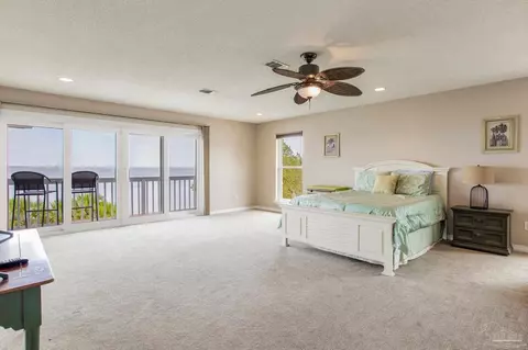 Bedroom - 4540 Bayside Dr, Milton, FL 32583 photo 4 of 10