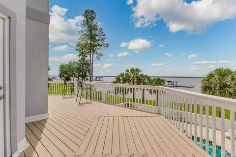 Exterior - 4540 Bayside Dr, Milton, FL 32583 photo 5 of 19