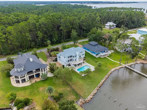 View/Area - 4540 Bayside Dr, Milton, FL 32583 photo 7 of 10