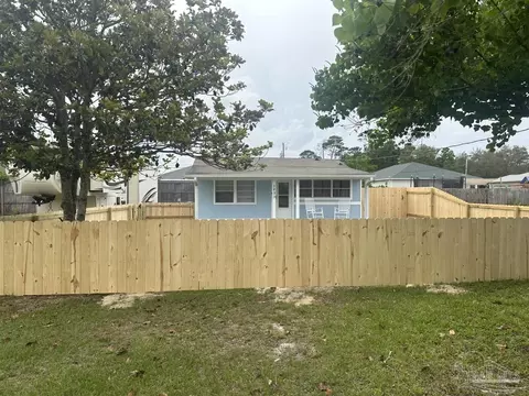 1833 Justice Cir, Gulf Breeze, FL 32563