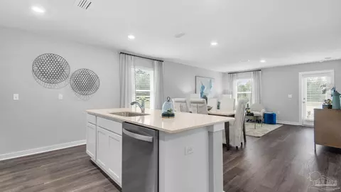 8 Spoonbill St, Cantonment, FL 32533 photo 6