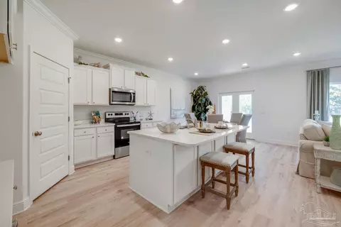 2926 Winterberry Rd, Cantonment, FL 32533 photo 8