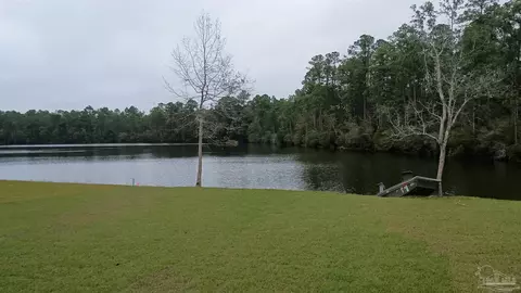 7375 Old Bay Pointe Rd, Milton, FL 32583 photo 11