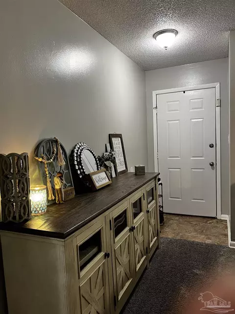 5560 Debbie Dr, Milton, FL 32570 photo 5