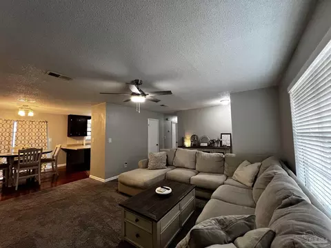 5560 Debbie Dr, Milton, FL 32570 photo 8