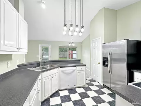 Kitchen - 4831 La Casa Cir, Pace, FL 32571 photo 1 of 2