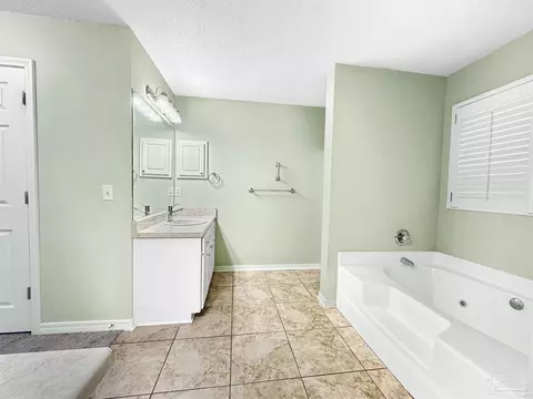 Bath - 4831 La Casa Cir, Pace, FL 32571 photo 1 of 3