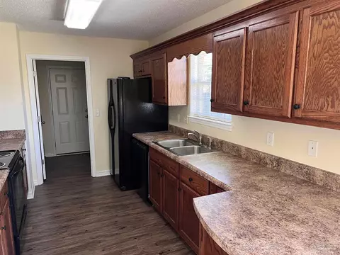 5541 Education Dr, Pace, FL 32571 photo 7