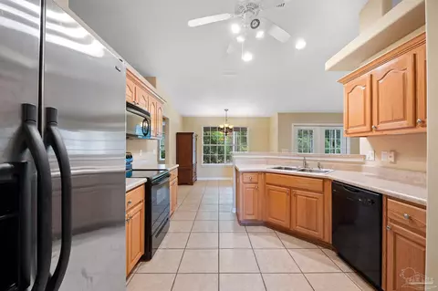 5686 Farrel Way, Milton, FL 32583 photo 8