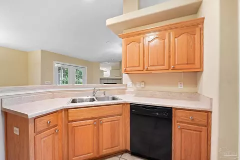 5686 Farrel Way, Milton, FL 32583 photo 9