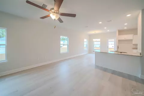 1828 Leigh Loop #10D, Cantonment, FL 32533 photo 6