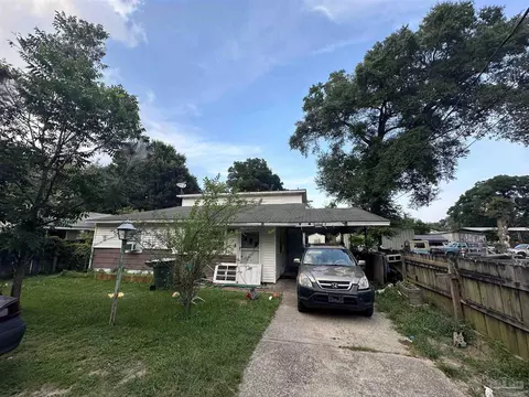 4806 Chimes Way, Pensacola, FL 32505