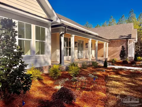 3518 Creekdown Ln, Pace, FL 32571