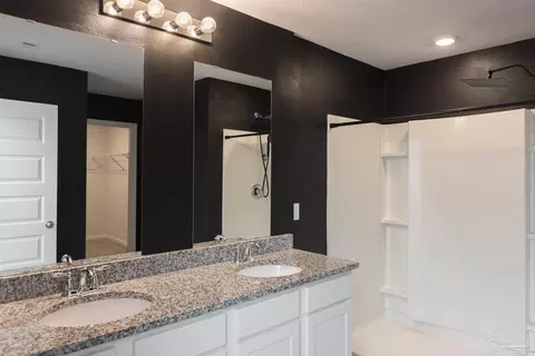 Bath - 2531 Molino Bridge Rd, Pace, FL 32571 photo 1 of 4