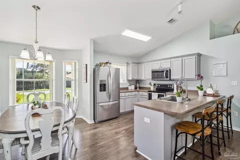6872 Da Lisa Rd, Milton, FL 32583 photo 11
