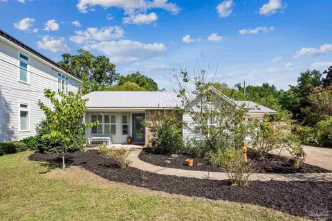 700 Pickens Ave, Pensacola, FL 32503