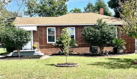407 Greve Rd, Pensacola, FL 32507