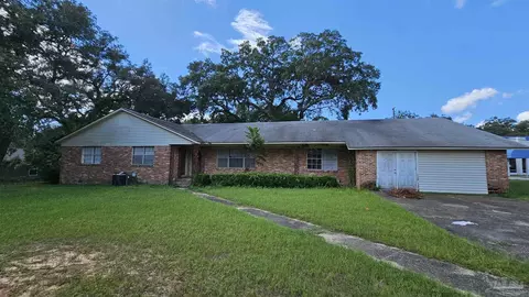 4707 Marseille Dr, Pensacola, FL 32505