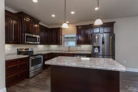 Kitchen - 5228 Parkside Dr, Pace, FL 32571 photo 1 of 4