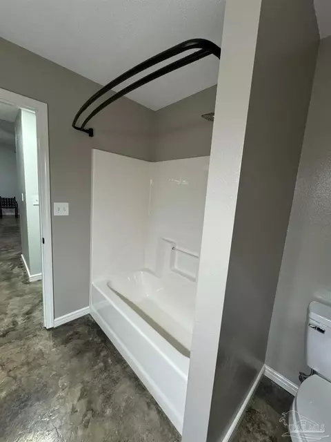 Bath - 4447 Azel Scott Ln, Jay, FL 32565 photo 4 of 4