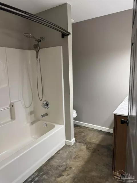 Bath - 4447 Azel Scott Ln, Jay, FL 32565 photo 1 of 4