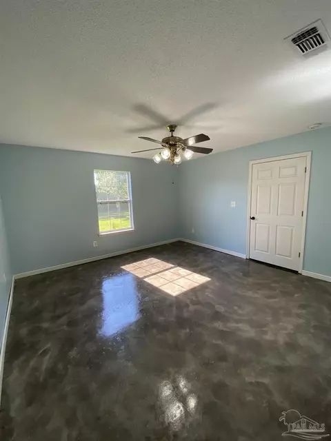 Bedroom - 4447 Azel Scott Ln, Jay, FL 32565 photo 9 of 11