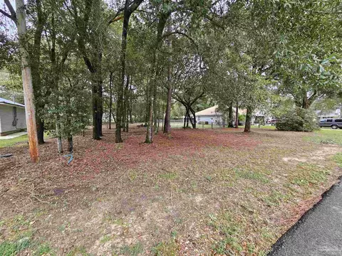 0000 Savannah Dr, Milton, FL 32583