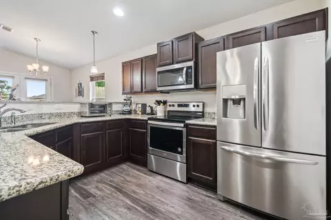 4356 Thistle Pine Ct, Pace, FL 32571 photo 9