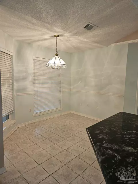528 Derry Dr, Cantonment, FL 32533 photo 10
