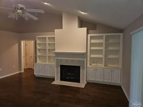 528 Derry Dr, Cantonment, FL 32533 photo 5