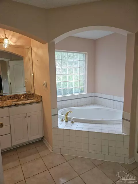 528 Derry Dr, Cantonment, FL 32533 photo 15