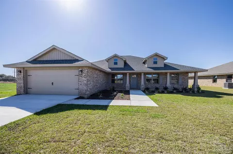 6220 Pineapple Dr, Milton, FL 32570