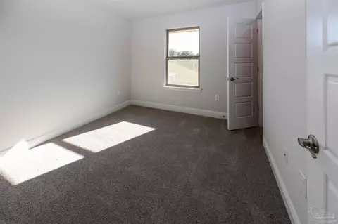Bedroom - 6220 Pineapple Dr, Milton, FL 32570 photo 3 of 4