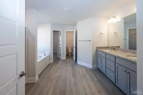 Entry Way - 6220 Pineapple Dr, Milton, FL 32570 photo 3 of 3