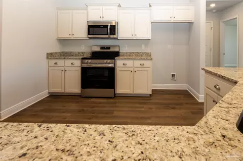 Kitchen - 6214 Pineapple Dr, Milton, FL 32570 photo 1 of 2