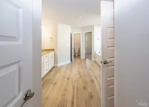 Entry Way - 6128 Another Ln, Milton, FL 32570 photo 2 of 3