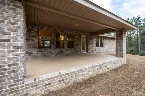 Exterior - 6123 Another Ln, Milton, FL 32570 photo 3 of 4