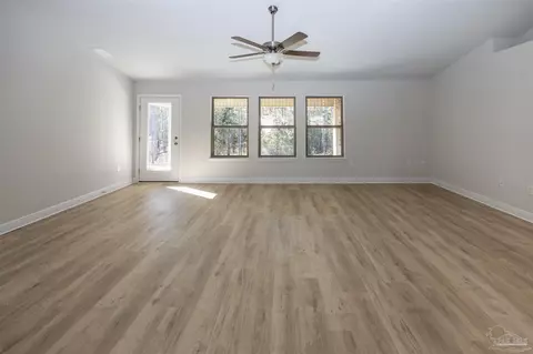Living - 6123 Another Ln, Milton, FL 32570 photo 3 of 4