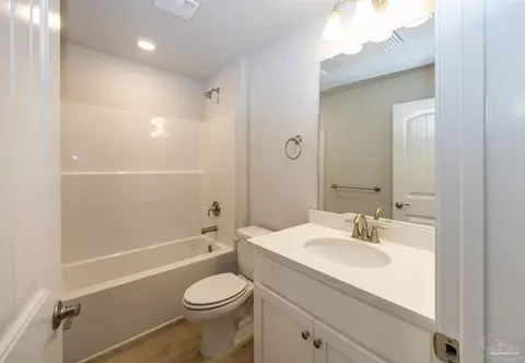 Bath - 6123 Another Ln, Milton, FL 32570 photo 1 of 3