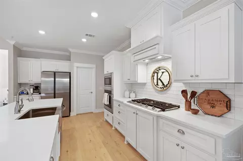Kitchen - 6280 Howie Way, Pace, FL 32571 photo 2 of 4