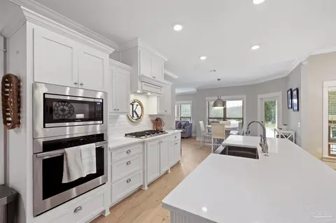 Kitchen - 6280 Howie Way, Pace, FL 32571 photo 3 of 4