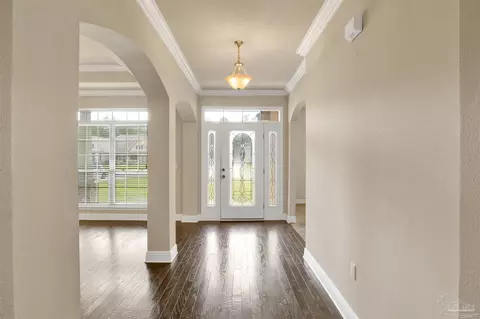 Entry Way - 5545 Heatherton Rd, Milton, FL 32570 photo 3 of 5