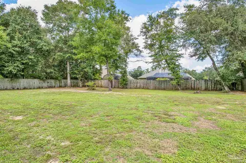 Exterior - 5545 Heatherton Rd, Milton, FL 32570 photo 4 of 6