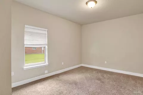 Bedroom - 5545 Heatherton Rd, Milton, FL 32570 photo 3 of 5