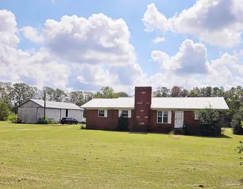 5601 Pine Forest Rd, Mcdavid, FL 32568