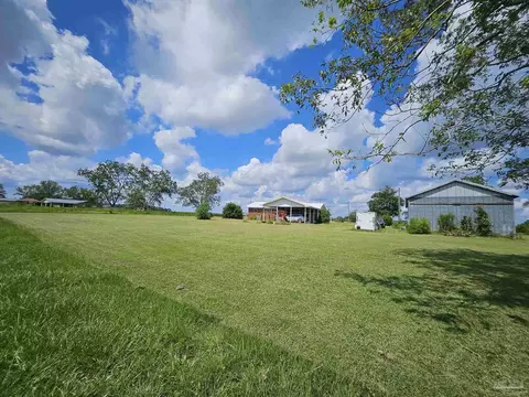 5601 Pine Forest Rd, Mcdavid, FL 32568 photo 12