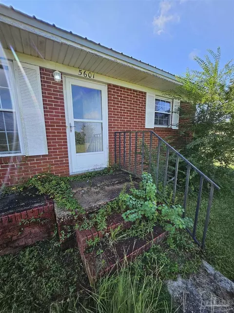 5601 Pine Forest Rd, Mcdavid, FL 32568 photo 8