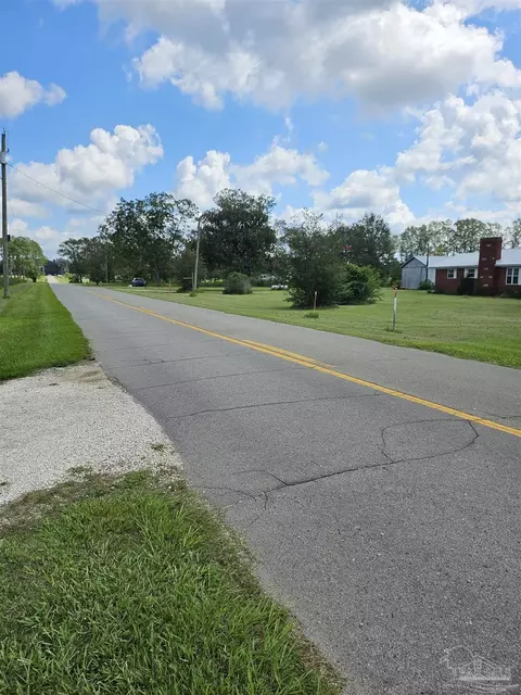 5601 Pine Forest Rd, Mcdavid, FL 32568 photo 5